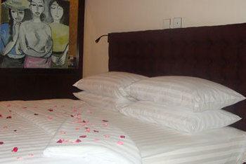 Hotel East 3*