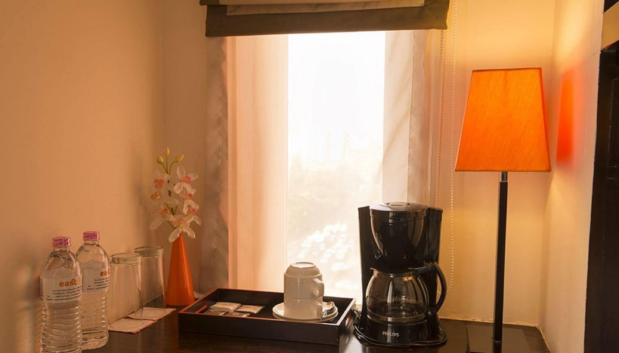 Hotel East 3*