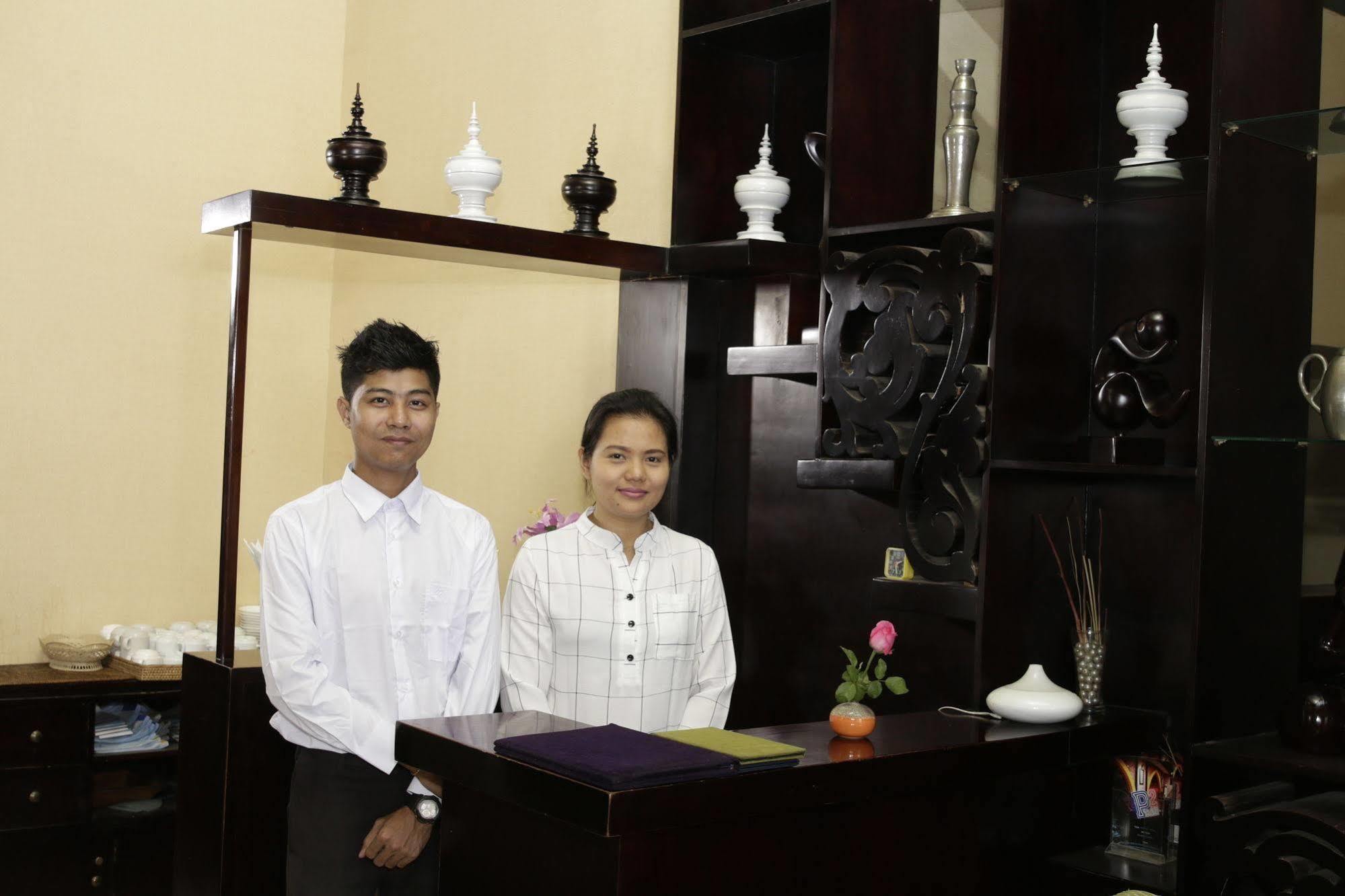 Hotel East